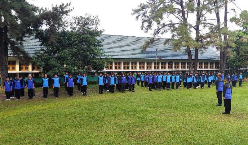 SMKPPN BANJARBARU: Kepala SMK-PP Negeri Banjarbaru, Yudi Astoni mengatakan Program MPLS bertujuan mengenalkan fasilitas dan aturan sekolah, juga membangun kebersamaan dan semangat belajar siswa.