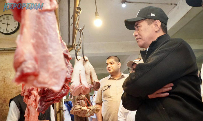 BBPKH CINAGARA: Mentan Amran Sulaiman sidak pasar untuk memantau harga sapi siap potong dari feedloter tidak lebih dari Rp55.000/kg dan terima di RPH maksimal Rp56.000/kg, maka semua jagal wajib menjaga stabilitas harga karkas sehingga harga daging di pasar tidak lebih dari Rp130.000/kg.