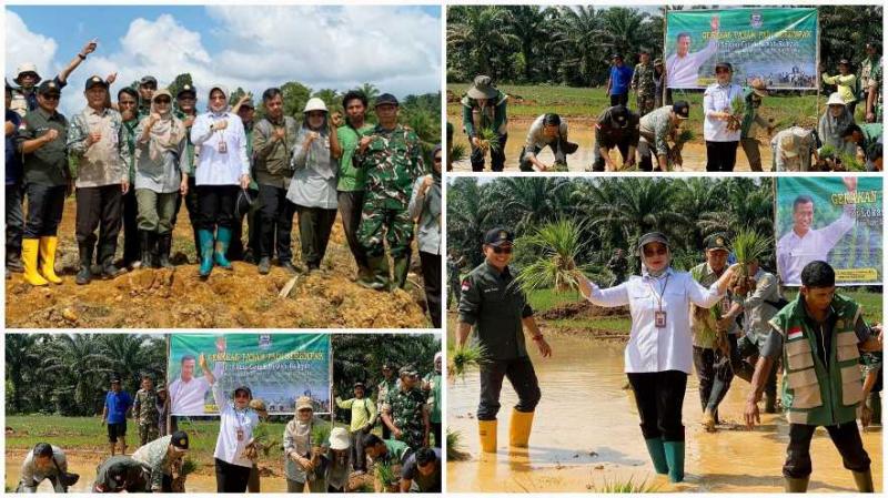 BBPKH CINAGARA: Bersama petani dan penyuluh, Kepala BBPKH Cinagara, Inneke Kusumawaty [kemeja putih] selaku PJ Brigade Pangan Bengkulu pada kegiatan `Gerakan Tanam Serentak` yang dihadiri Kadistan Pemkab Seluma, Kodim 0425 Seluma, PJ Swasembada Pangan Provinsi Bengkulu dan Kepala BBRMP.