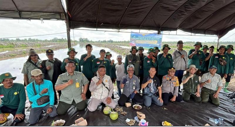 SMKPPN BANJARBARU: Kepala SMKPPN Banjarbaru, Angga Tri AP mengatakan Gertam Serentak pada lokasi CSR di Desa Lupak Timur, Kecamatan Kuala Kapuas, Kabupaten Kapuas, Kalteng dengan pendekatan modernisasi pertanian, penguatan SDM dan pelibatan generasi muda melalui Brigade Pangan.
