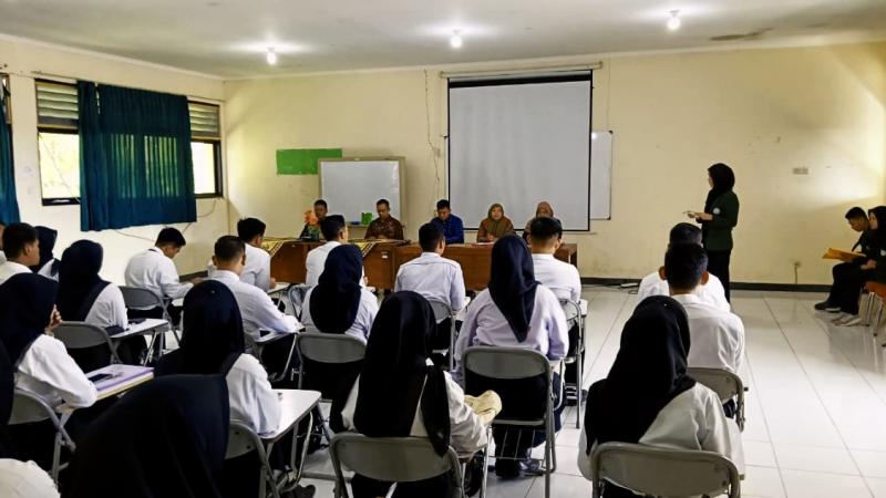 POLBANGTAN BOGOR: Direktur Yoyon Haryanto mengatakan Sertifikasi Kompetensi menjadi langkah strategis, memastikan lulusan Polbangtan Bogor memiliki pengakuan atas kemampuan teknis dan profesional yang sesuai kebutuhan dunia kerja dan industri pertanian.