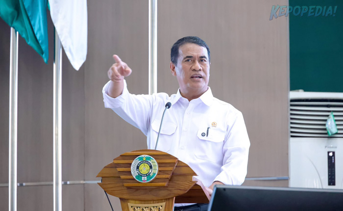 BBPP BATANGKALUKU: Pada Kuliah Umum di kampus USU,  Mentan Amran Sulaiman memaparkan transformasi sektor pertanian . Peningkatan produksi pangan hingga Indonesia mampu menghentikan impor beras merupakan hasil dari penerapan inovasi dan teknologi melalui intensifikasi, ekstensifikasi, rehabilitasi irigasi, pompanisasi, mekanisasi, hingga pemanfaatan teknologi modern.