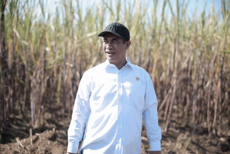 BBPP BATANGKALUKU: Mentan Amran Sulaiman menyatakan siap mempercepat program peremajaan tebu nasional melalui modernisasi budidaya, peningkatan produktivitas, penggunaan benih unggul, mekanisasi pertanian dan penguatan kemitraan dengan petani dan industri gula.