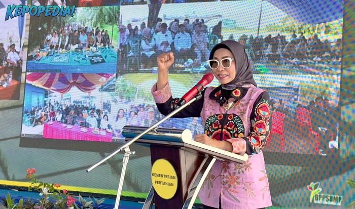 BBPP BATANGKALUKU: Kepala BPPSDMP Kementan, Idha Widi Arsanti, mengatakan Gertam Serempak bukan sekadar kegiatan simbolis, melainkan gerakan nasional untuk meningkatkan indeks pertanaman, memperluas areal tanam, dan mempercepat produksi pangan serta mendorong peningkatan Indeks Pertanaman [IP] menjaga keberlanjutan produksi pangan nasional.